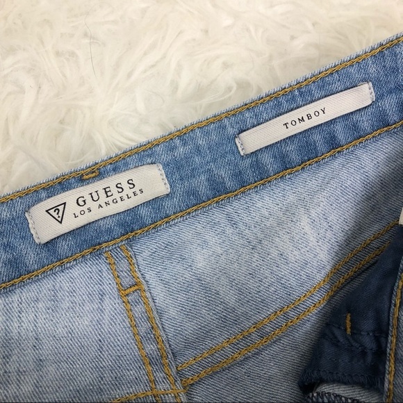 Guess- Tomboy Distressed style Jeans size: 26 - Picture 11 of 13